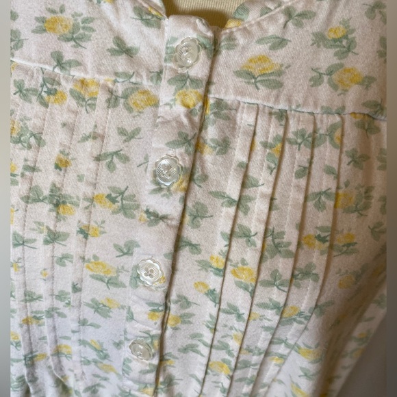 COPY - Laura Ashley Vintage Nightgown - Picture 4 of 11